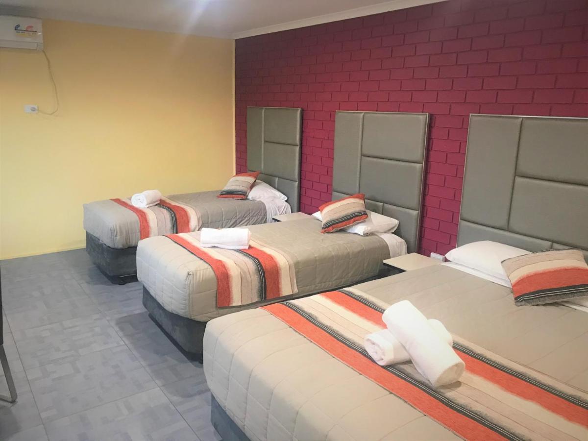 Toukley Motor Inn Kültér fotó