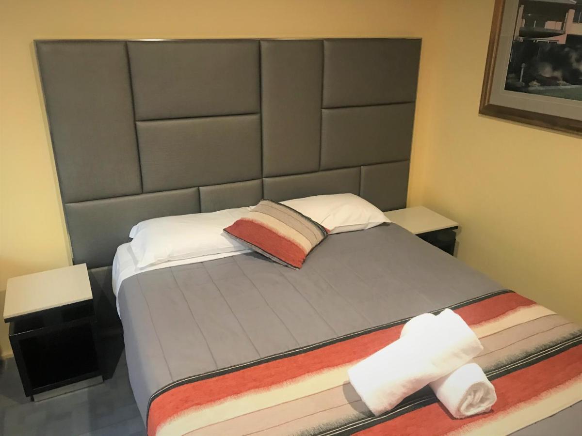 Toukley Motor Inn Kültér fotó